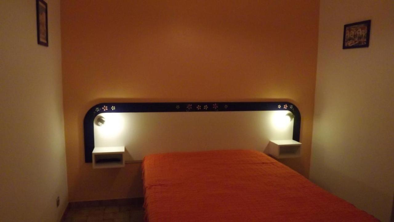 ホテル Residencia Laranjeira オデセイシェ エクステリア 写真